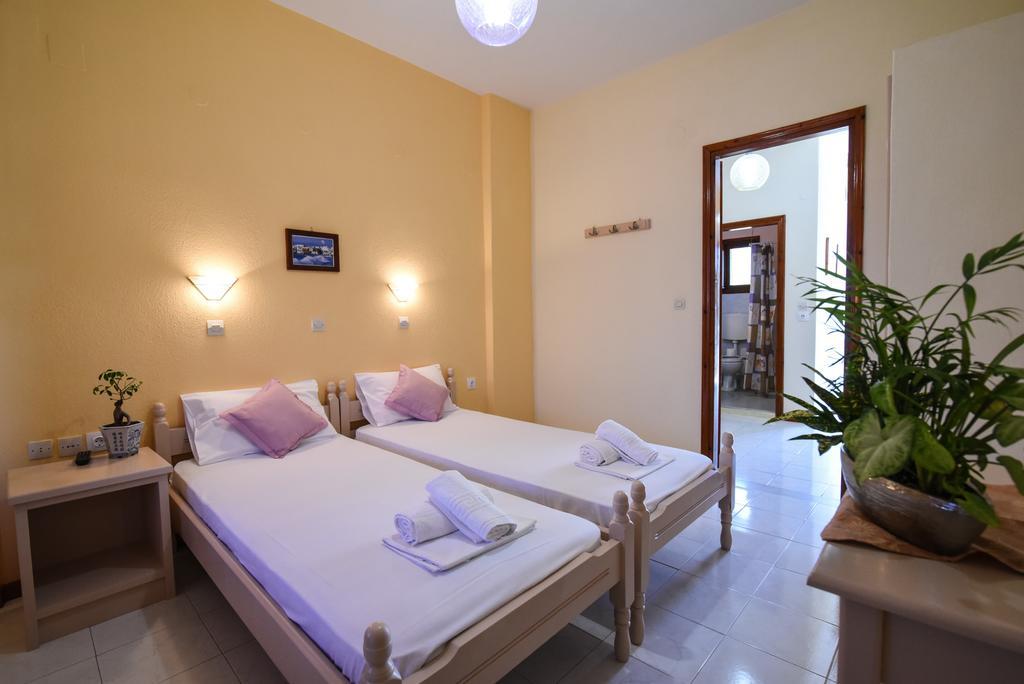Studios Filippos Skopelos Town Room photo