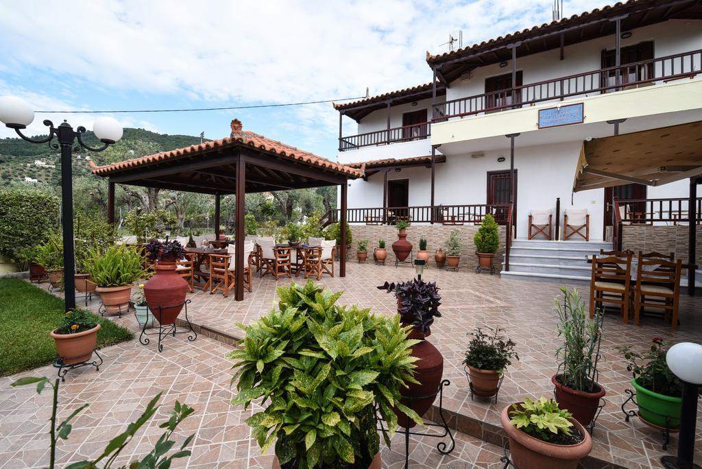 Studios Filippos Skopelos Town Exterior photo