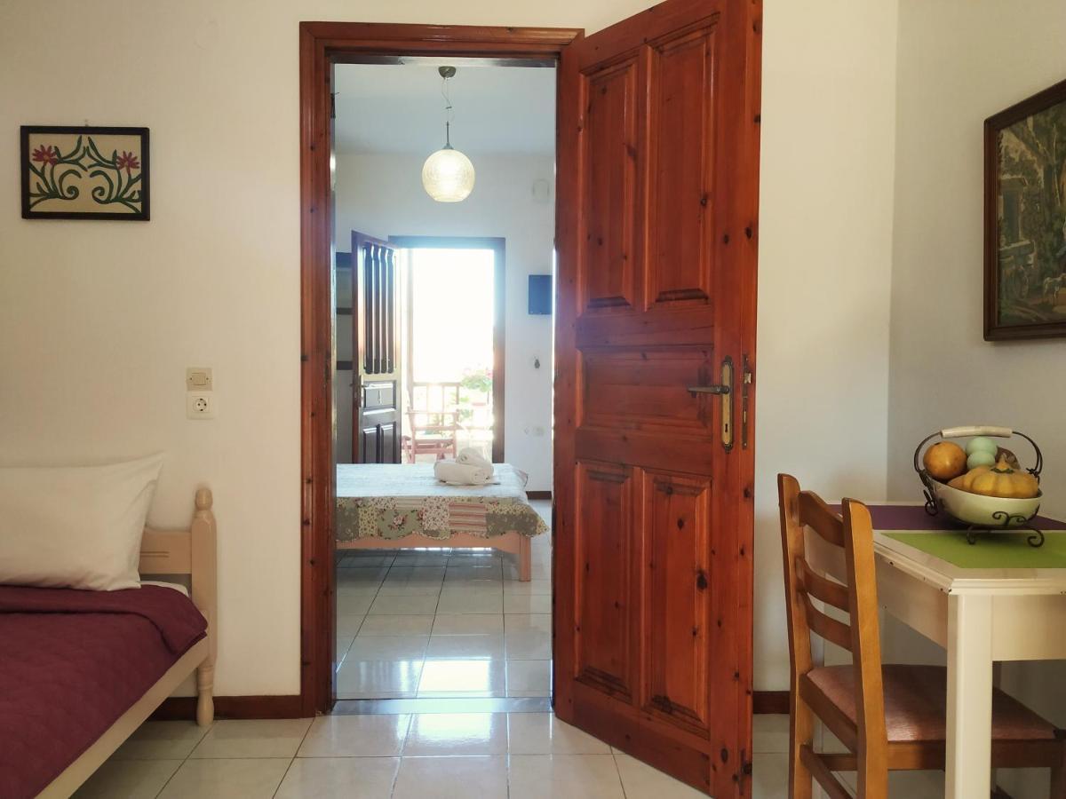 Studios Filippos Skopelos Town Exterior photo