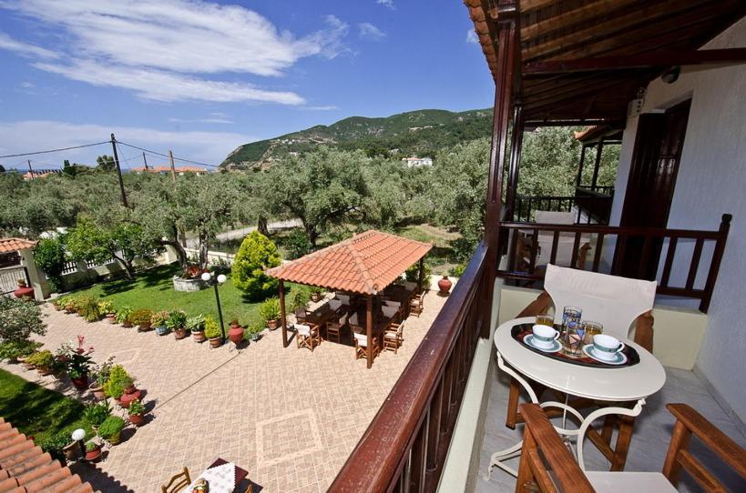 Studios Filippos Skopelos Town Exterior photo