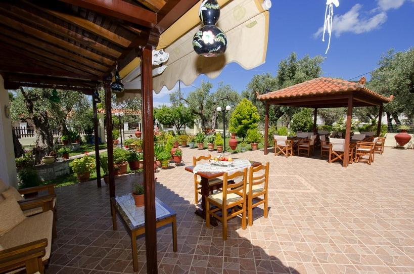 Studios Filippos Skopelos Town Exterior photo