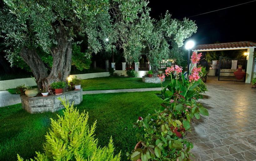 Studios Filippos Skopelos Town Exterior photo