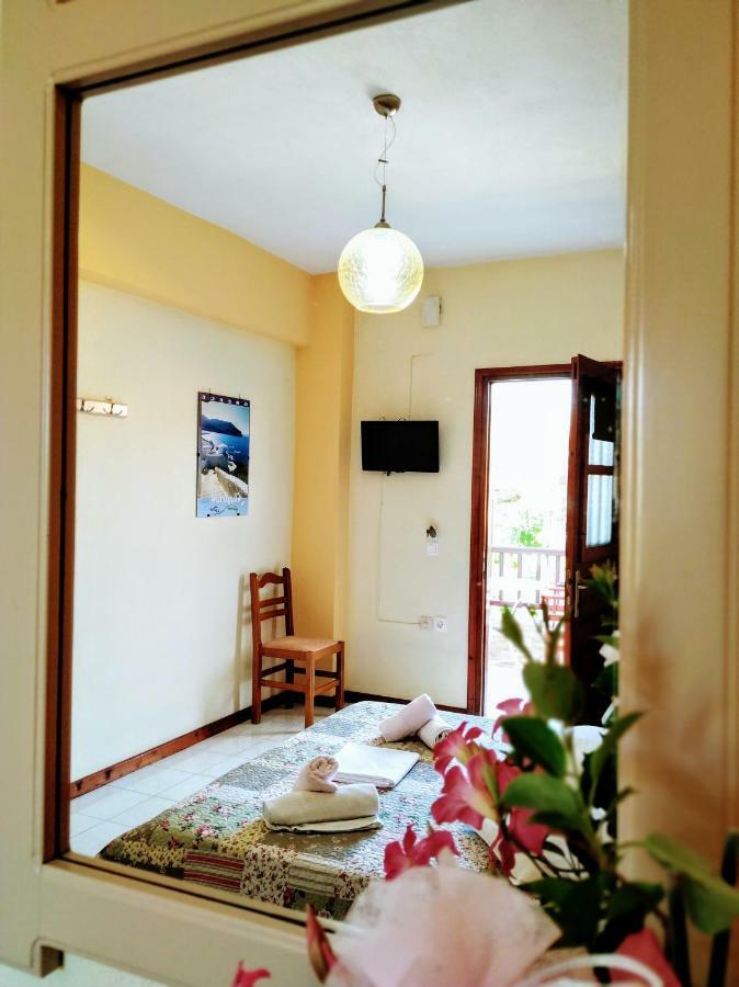 Studios Filippos Skopelos Town Exterior photo